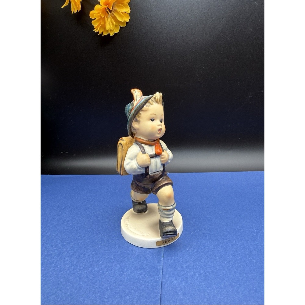 Vintage Hummel Figurine‎ "School Boy With Backpack" #82/0 TMK-3 W.Germany 1960s
